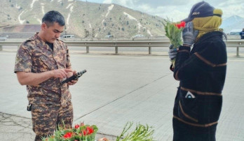 К тем, кто наносит вред тюльпанам, принимаются строгие меры.
