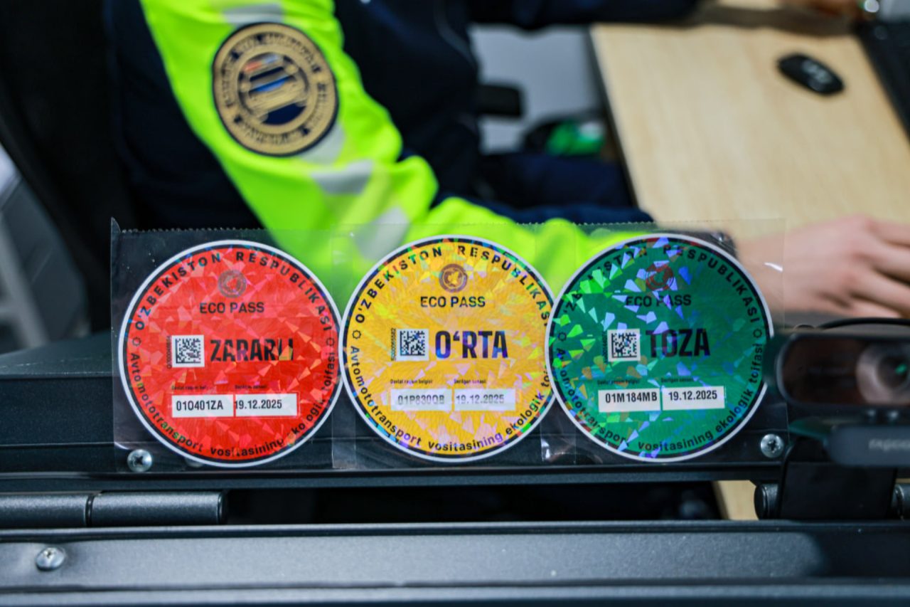 Environmental stickers for cars in Uzbekistan - free and voluntary